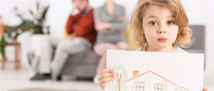 Завещание квартиры несовершеннолетним внукам: особенности и правила