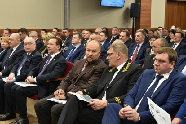 Структура и условия зарплаты помощника мирового судьи в 2024 году